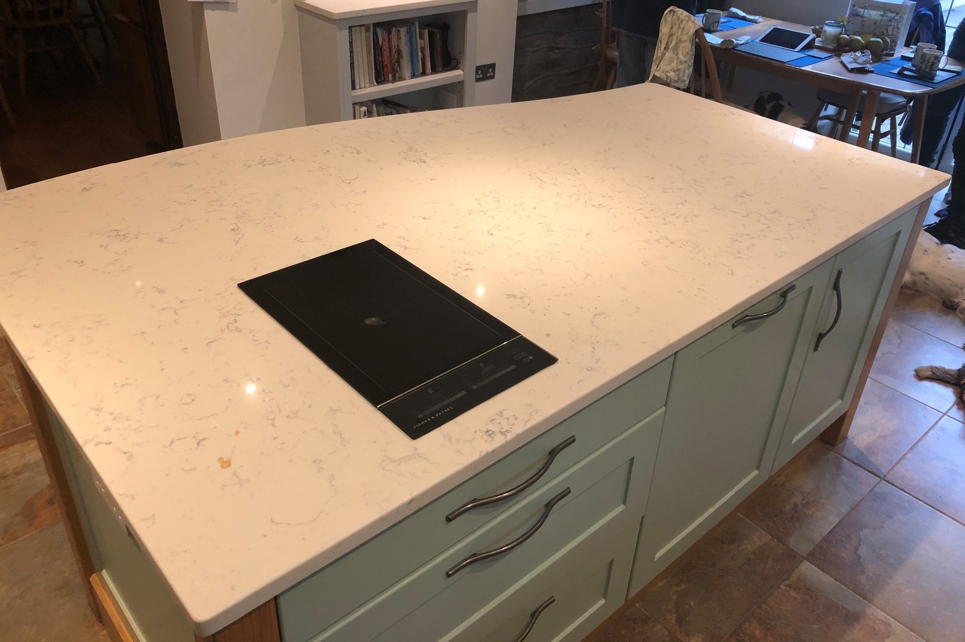 Shaker island with induction hob, Oxford